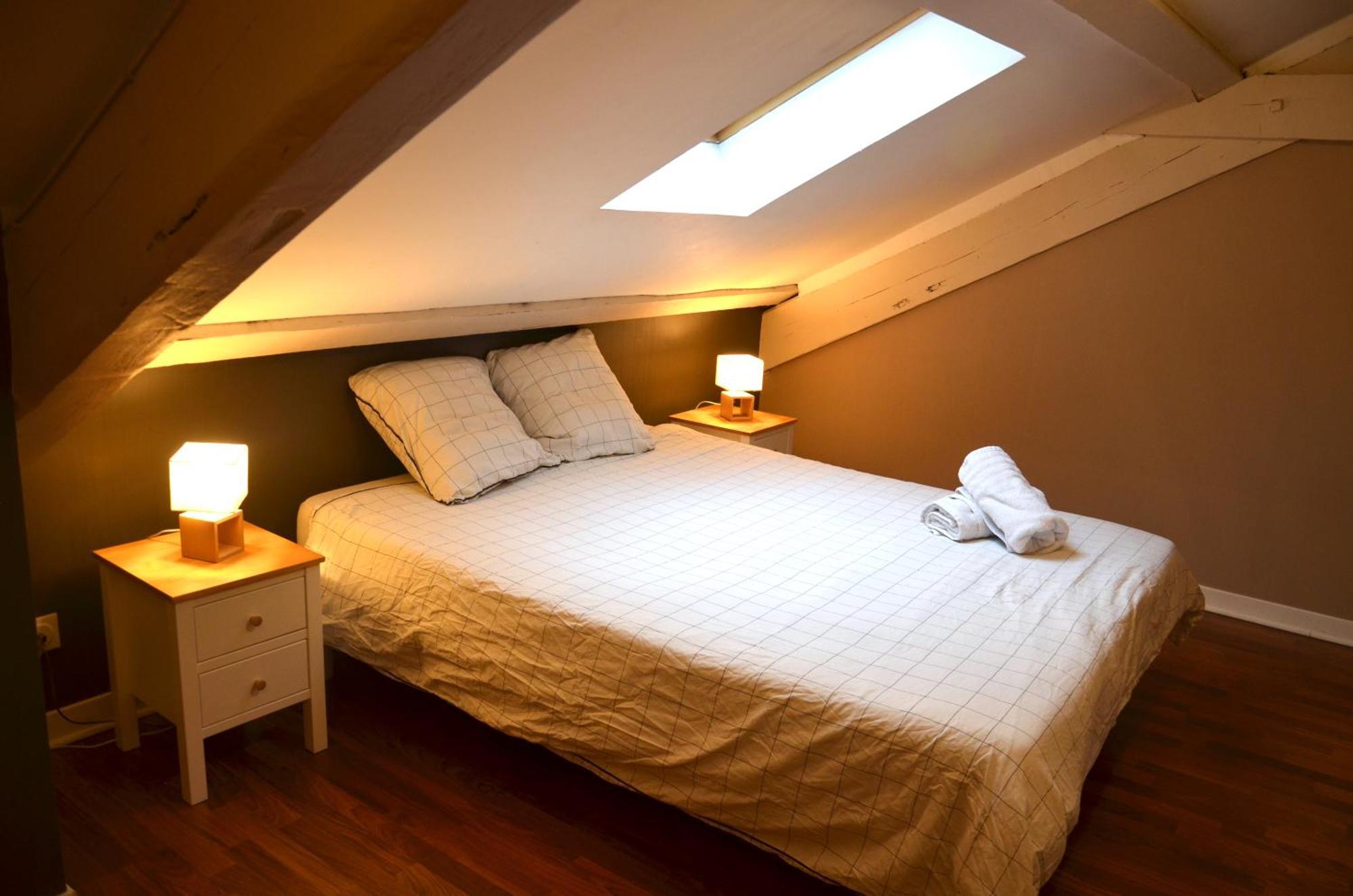Apartamento Le Cocon Troyen - 6-8P - 2 Parking Gratuits Troyes Exterior foto