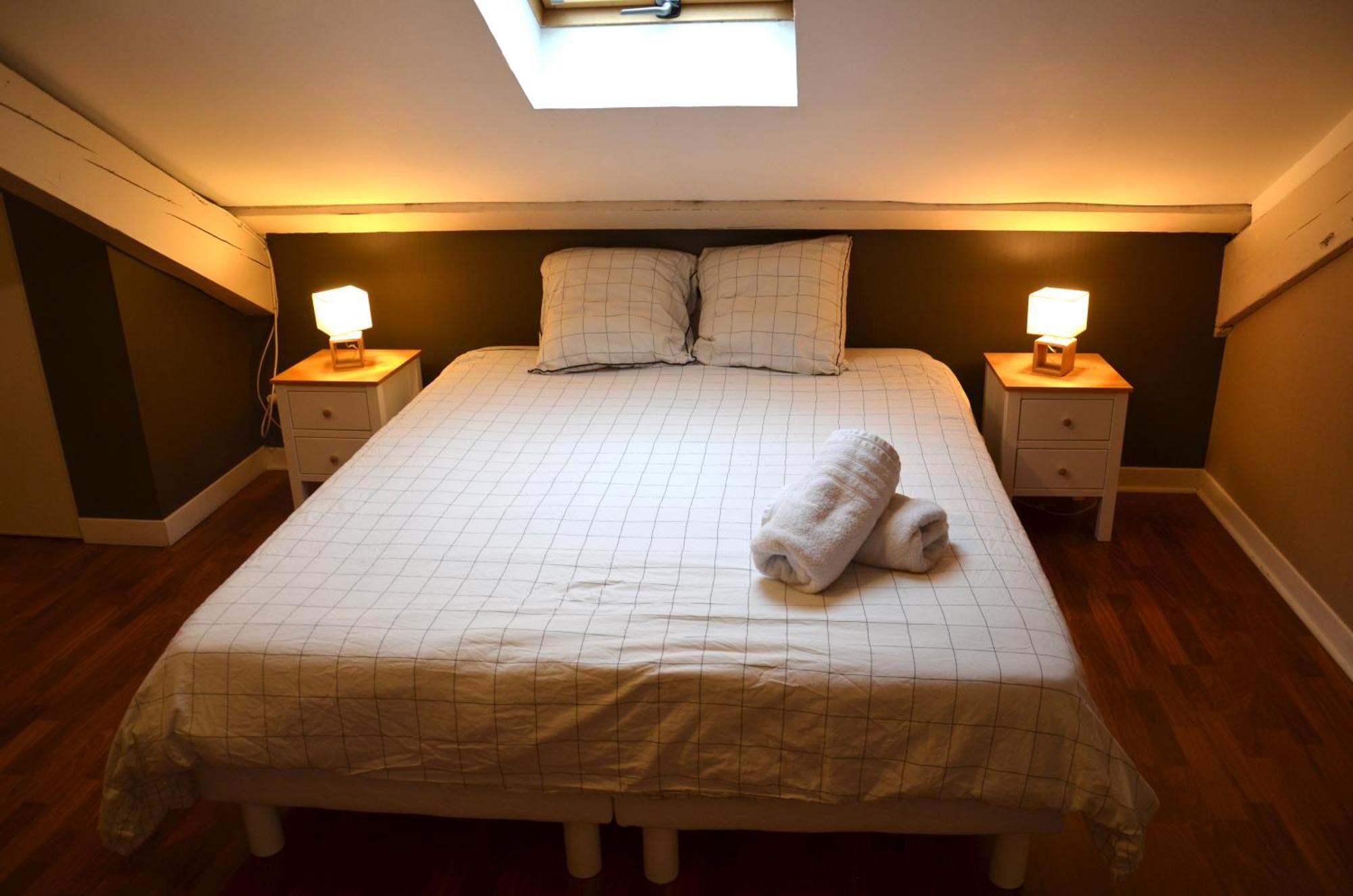 Apartamento Le Cocon Troyen - 6-8P - 2 Parking Gratuits Troyes Exterior foto